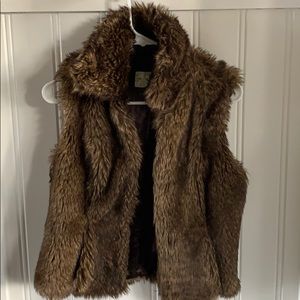 Fur vest